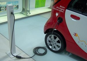 Auto elettriche: dobbiamo aspettare il 2020 per batterie migliori