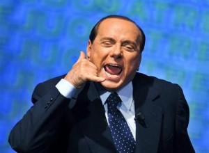 Berlusconi e l'escamotage per "scansare" il referendum