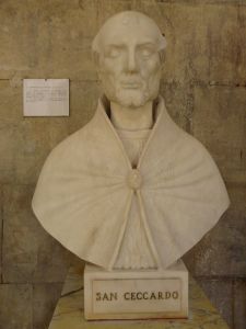 16 giugno Carrara-cattedrale-busto_san_Ceccardo