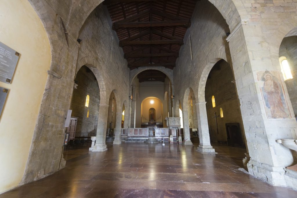 Barga si trova in Garfagnana sulle pendici delle Apuane: è tra i borghi più belli di Italia, è certificato Cittàslow e bandiera arancione del Touring Club