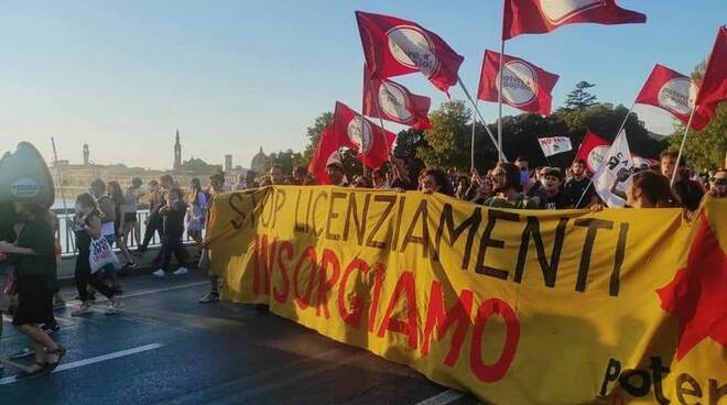 potere al popolo manifestazione Gkn Firenze