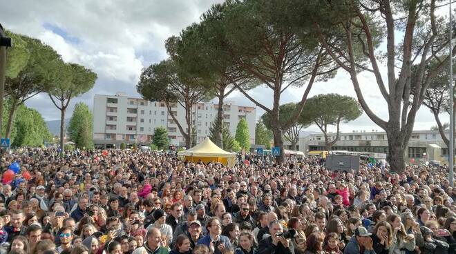 pubblico-piazza-aldo-moro-1.jpg