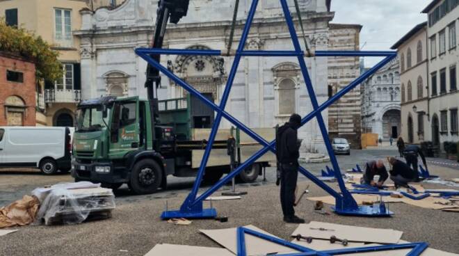 installazione, Martinelli Luce, piazza san Giovanni,