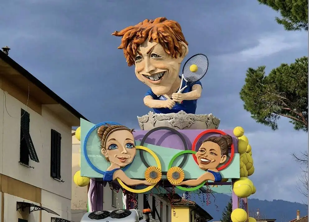 Il carro di Jannik Sinner riceve il plauso dei tifosi del numero uno al mondo sui social