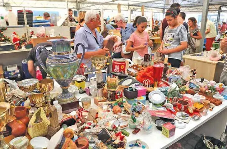 Lammari: torna il mercatino del riuso, collezionismo e vintage