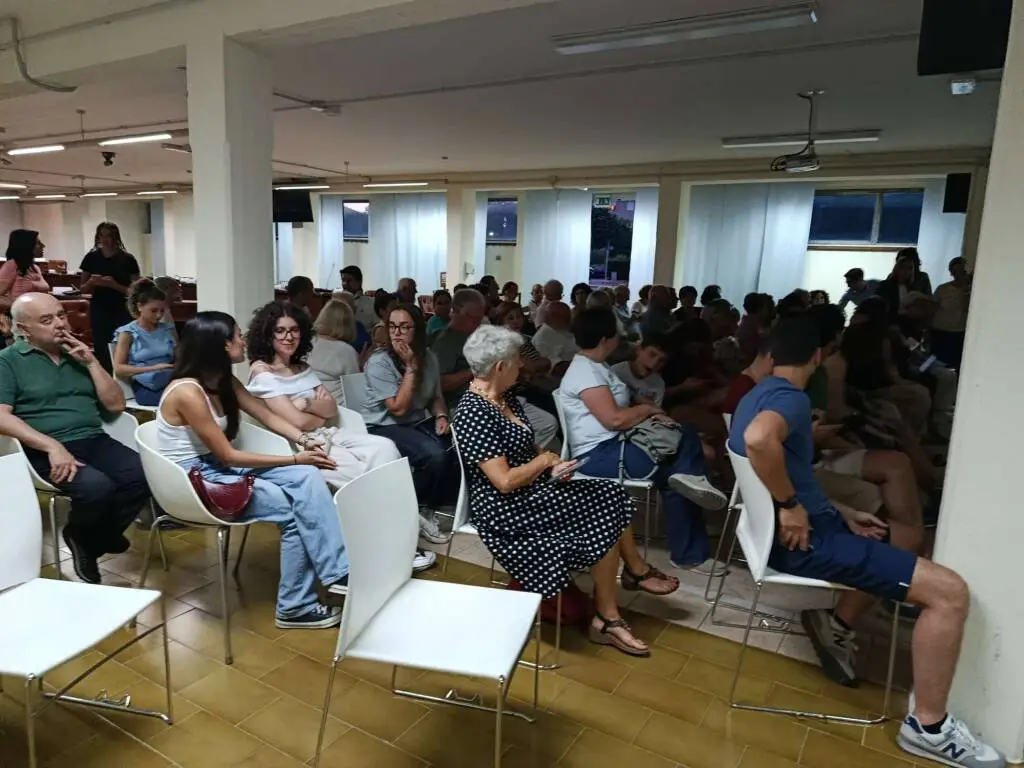 'Gaza tra narrazioni e silenzi': oltre cento persone all'incontro di Capannori Corre!