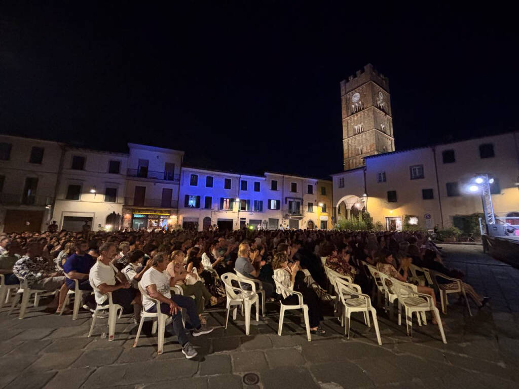 Altopascio per lo spettacolo 'Ti racconto una storia' dell'attore Edoardo Leo