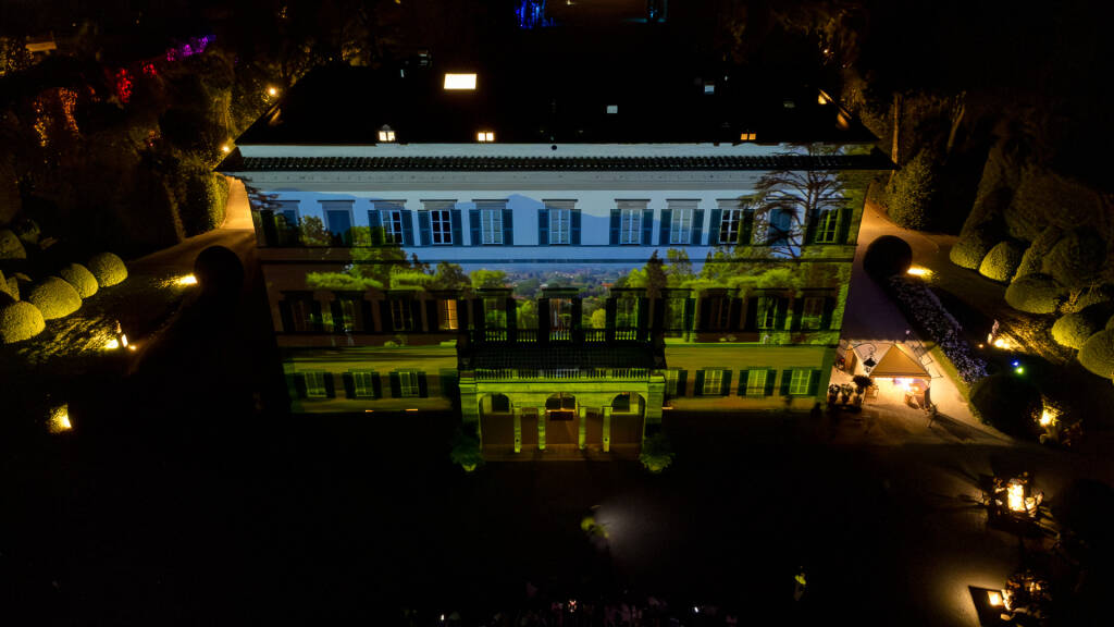 Le Rinascenze illuminano la Villa Reale: due serate con oltre 300 artisti nel parco