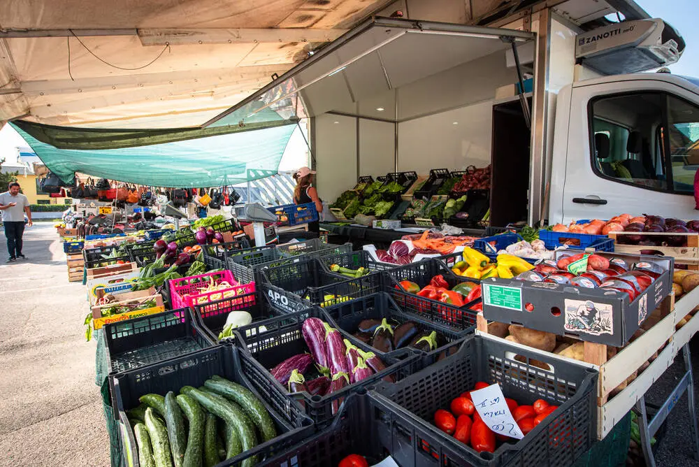 Scade il bando di Capannori per l'assegnazione dei posteggi del mercato agricolo