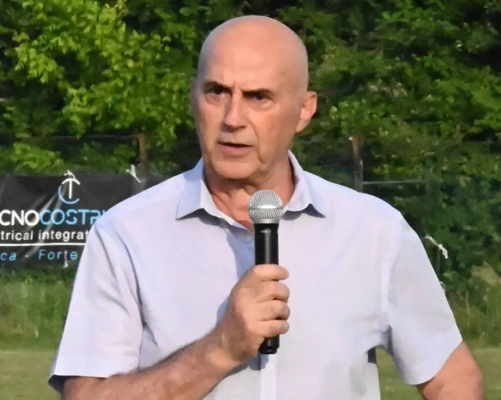 Stanziati dal Comune i fondi per il rifacimento della copertura della palestra di Camigliano