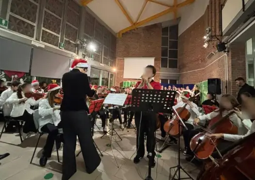 Concerto e borse di studio per l’evento di Natale dell’orchestra Enrico Pea a Porcari