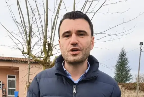 Un nuovo spazio verde e nuovi alberi per la scuola materna di Borgonuovo