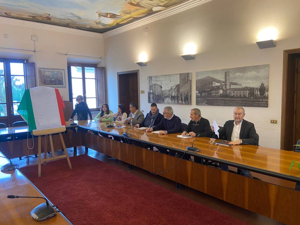 Porcari Giro d'Italia, comitato di tappa, logo e città in rosa