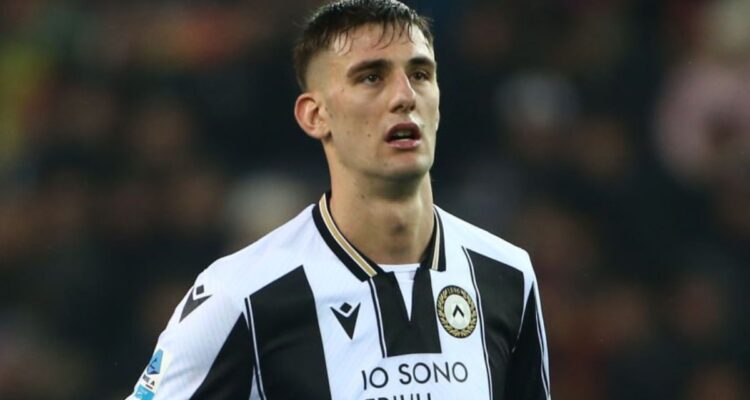 Napoli, Lucca direzione Nottingham al suo posto un obiettivo della Roma: ecco di chi si tratta