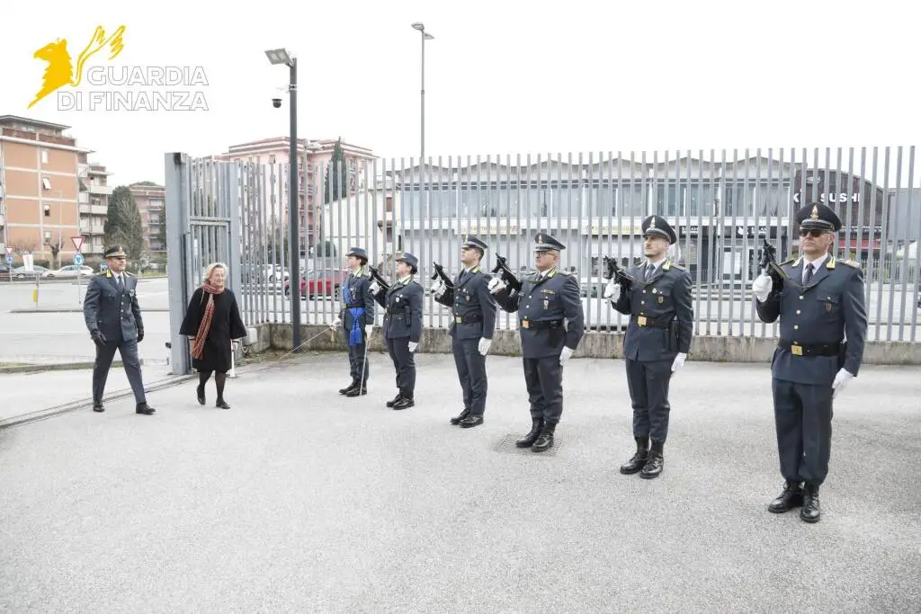 La nuova prefetta di Lucca in visita al comando provinciale della Guardia di Finanza