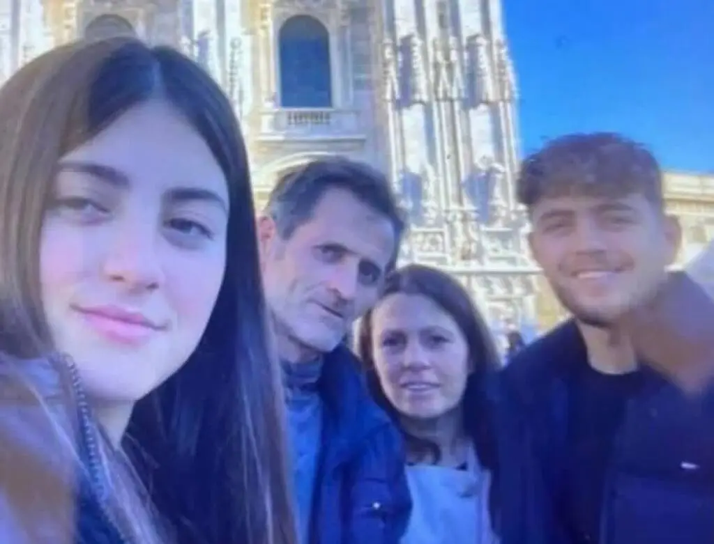 Tragedia di Rughi, le salme della famiglia Kola partono per l’Albania: Porcari si raccoglie nel dolore