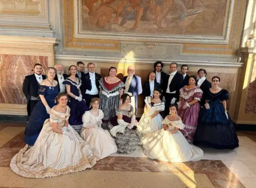 Libri e danza a braccetto per una sera alla libreria Bella Storia di Porcari