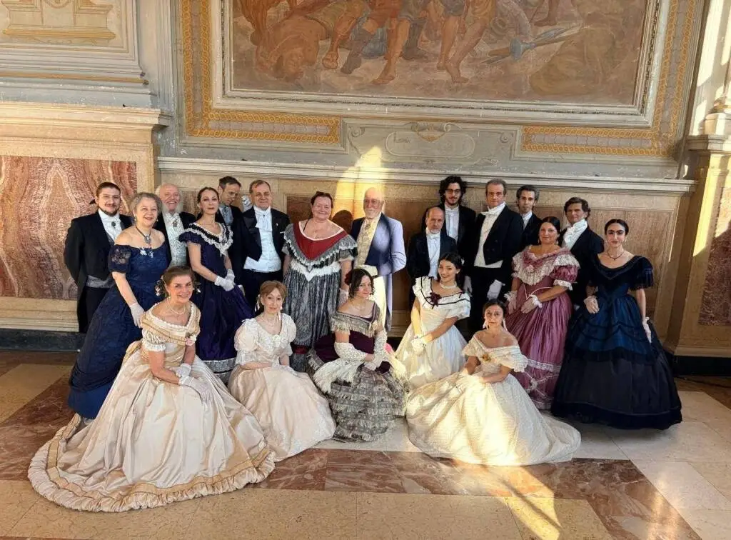 Libri e danza a braccetto per una sera alla libreria Bella Storia di Porcari