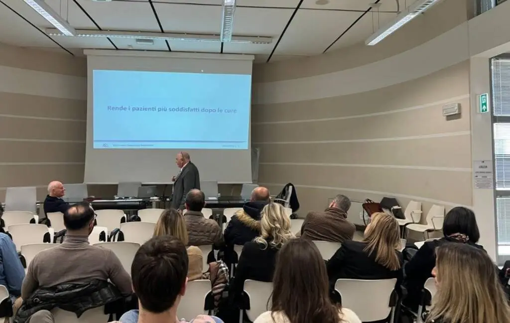 Migliorare il rapporto medico-paziente, a Capannori un corso dell’Usl Toscana nord ovest