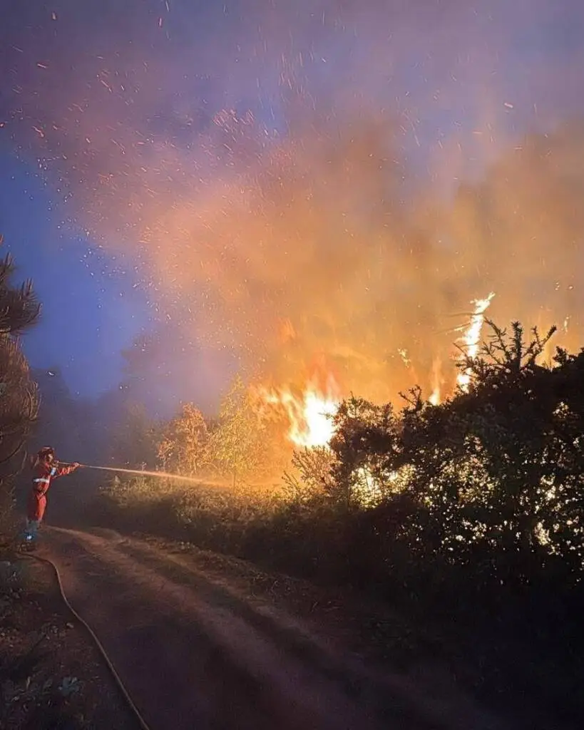 Mezzi aerei da Roma per spegnere il monte Faeta