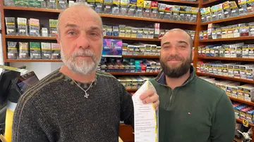 SuperEnalotto, la fortuna è in piazza Garibaldi 4: stessa vincita in due tabaccherie diverse nello stesso indirizzo