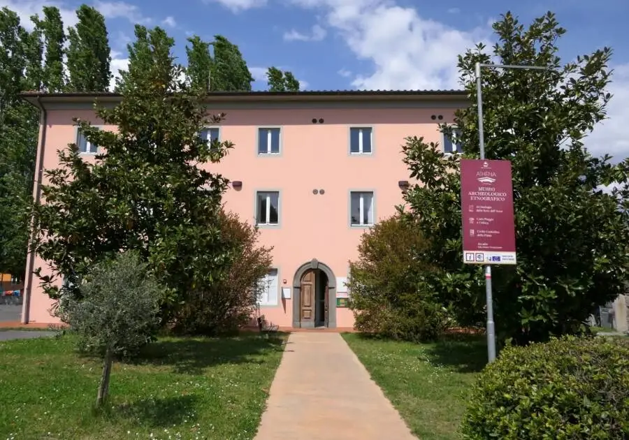 ‘Essere donna oggi tra natura, tradizione e modernità’, una nuova mostra di pittura e fotografia al Museo Athena