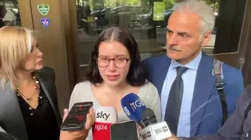 Siena, la schermitrice Fernanda Herrera denuncia un'aggressione sessuale al raduno sportivo: assolti i due atleti. Lei in lacrime: “Non mi fermo qui”