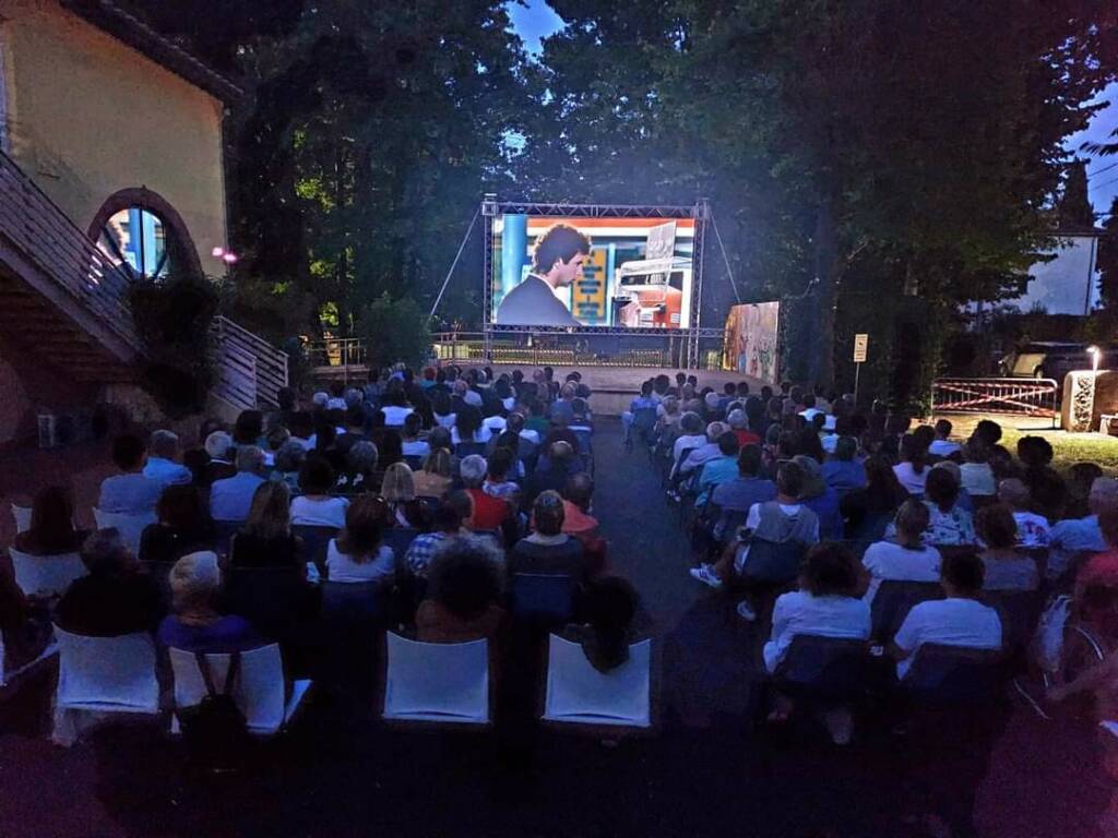 Bottone La tua pubblicità sul giornale