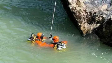 Il giovane disperso nel torrente Lima è stato trovato morto. Il bagno nel torrente si conclude in tragedia