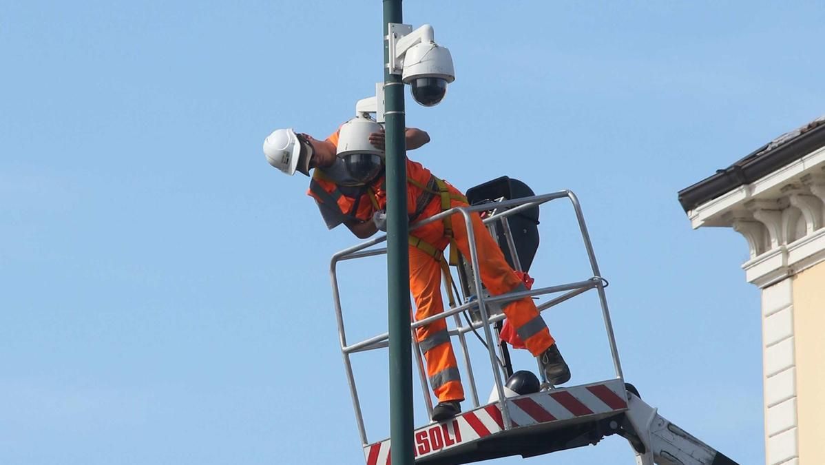 Impianto di videosorveglianza nel territorio di Carmignano.