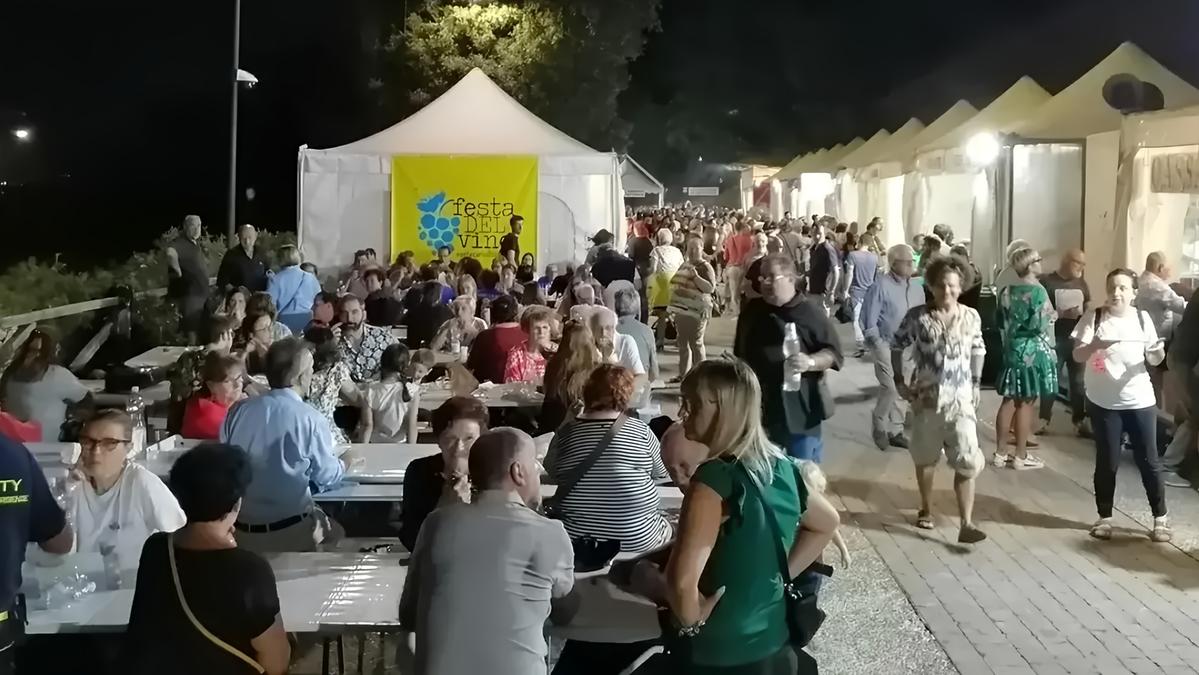 Festa del Vino a Montecarlo, piazza d'Armi edizione precedente
