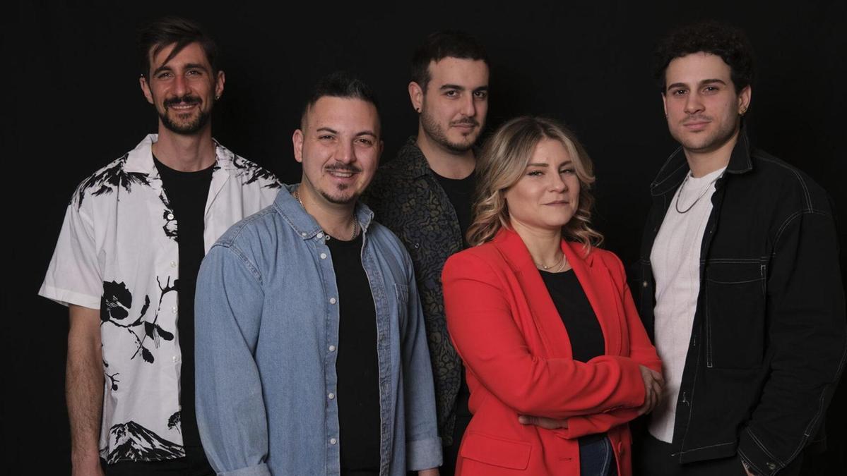 Lucia Filaci, Vittorio Cuculo e il gruppo A due voci sul palco di Lucca Jazz Donna al Real Collegio