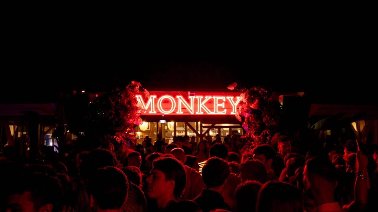 Monkey Beach Club a Tirrenia, locale con licenza sospesa 15 giorni