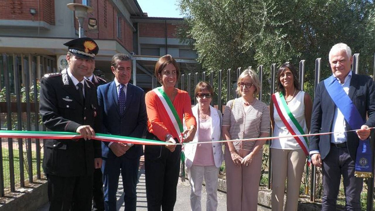 Inaugurazione caserma Carabinieri Altopascio: stessi volti della cerimonia, angolo diverso