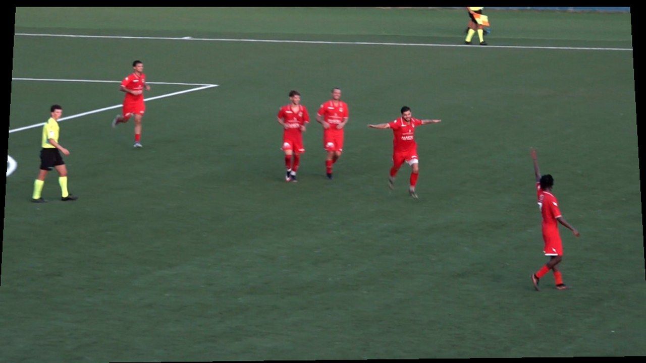 Esultanza nel derby Viareggio-Camaiore — inquadratura ricostruita (stessi soggetti)