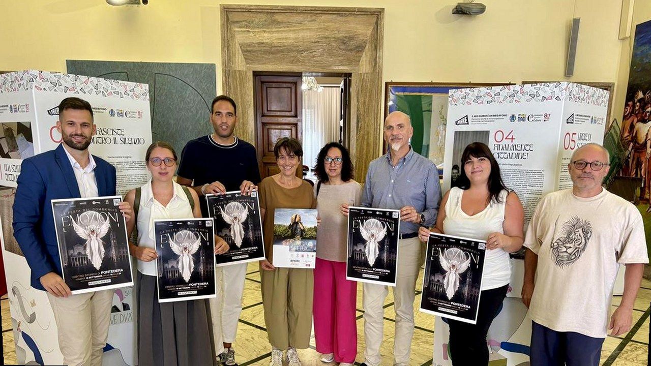 Stessa scena, nuova angolazione e inquadratura — senza alterazione dei volti