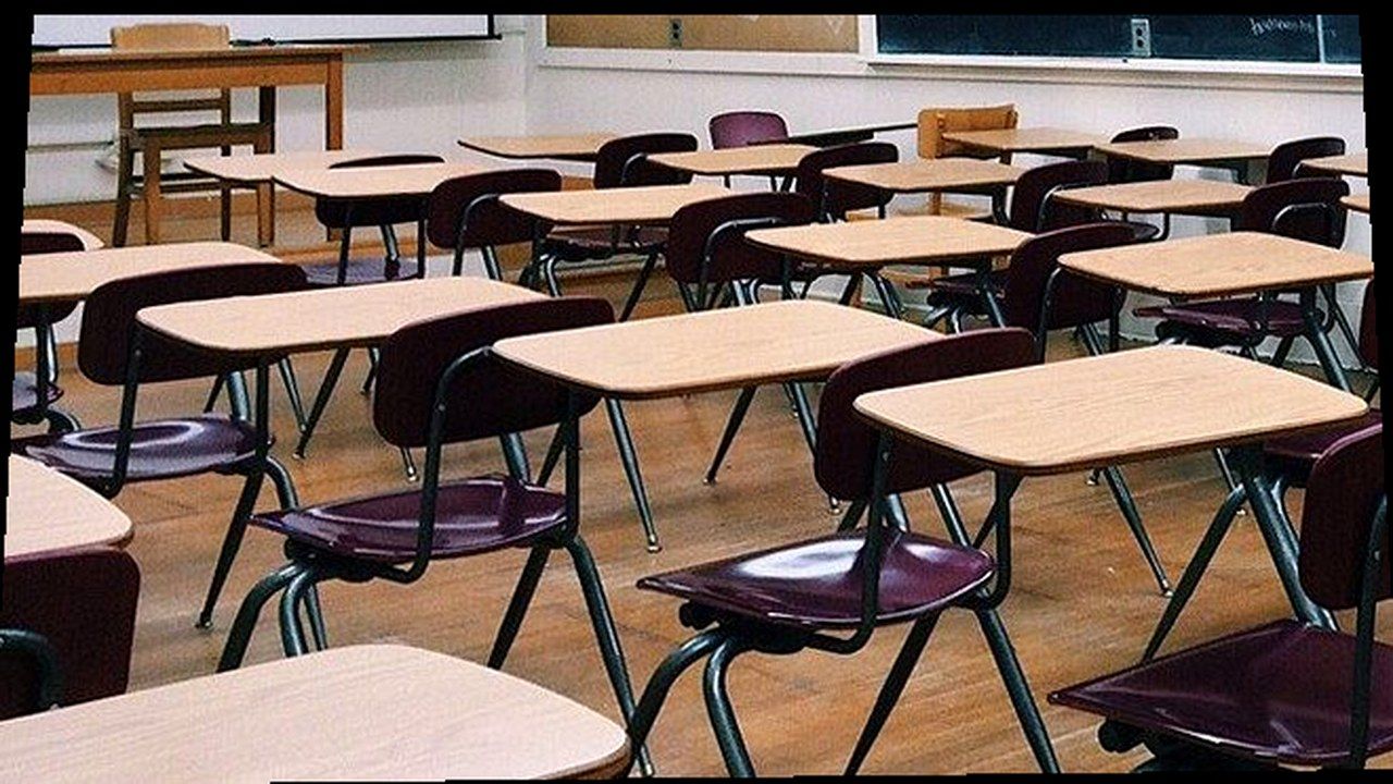Stessa scena, nuova angolazione e inquadratura — senza alterazione dei volti