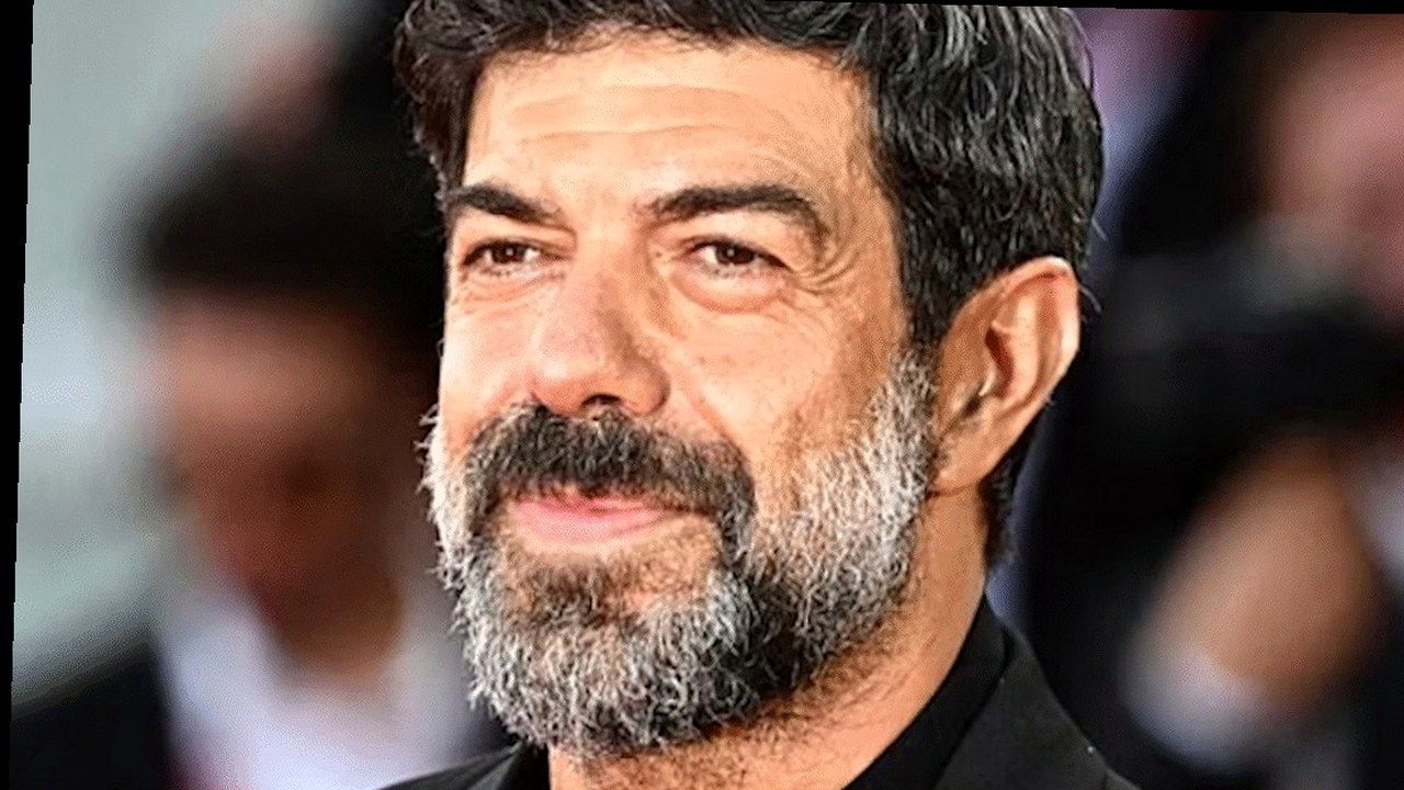 Pierfrancesco Favino a Venezia — stessa scena, nuova angolazione (volti invariati)