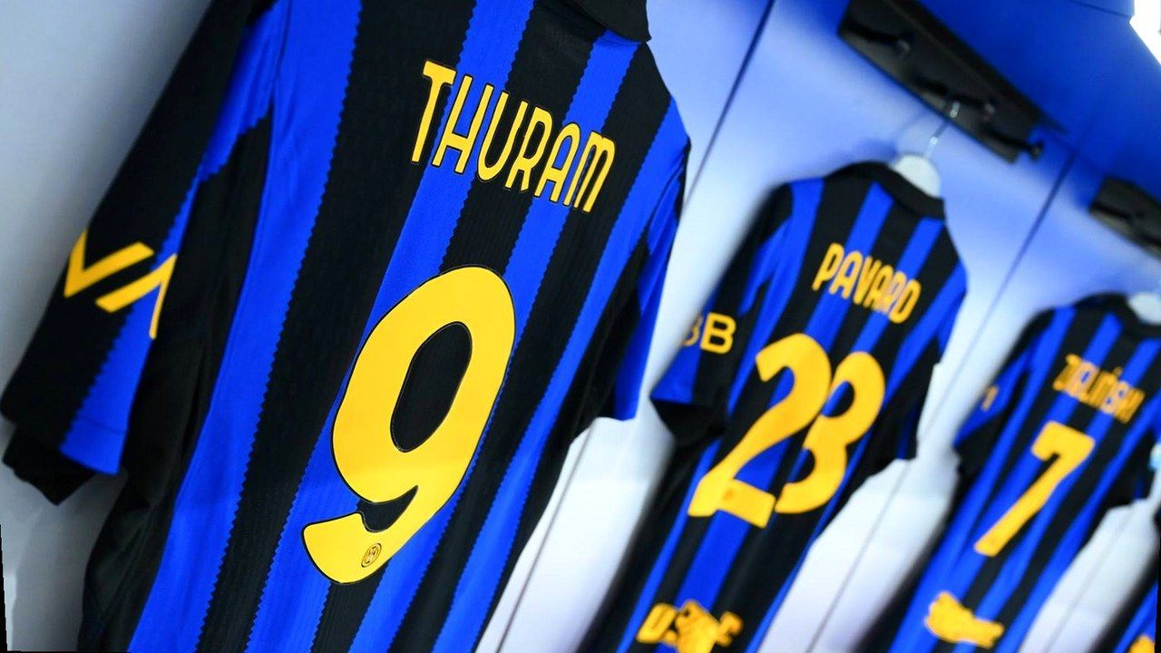 Inter senza sponsor maglie Thuram Real Madrid Champions Spagna