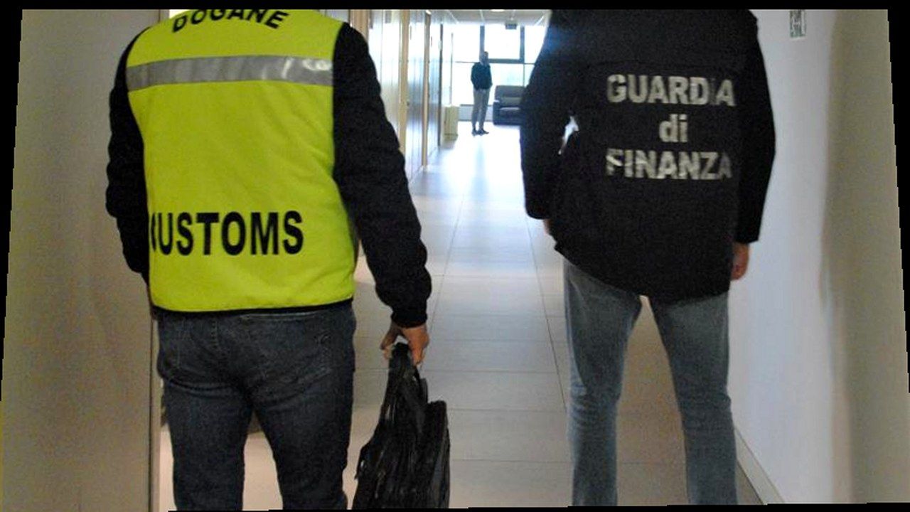 Operazione Guardia di Finanza e Agenzia delle Dogane su rimborsi gasolio in provincia di Lucca