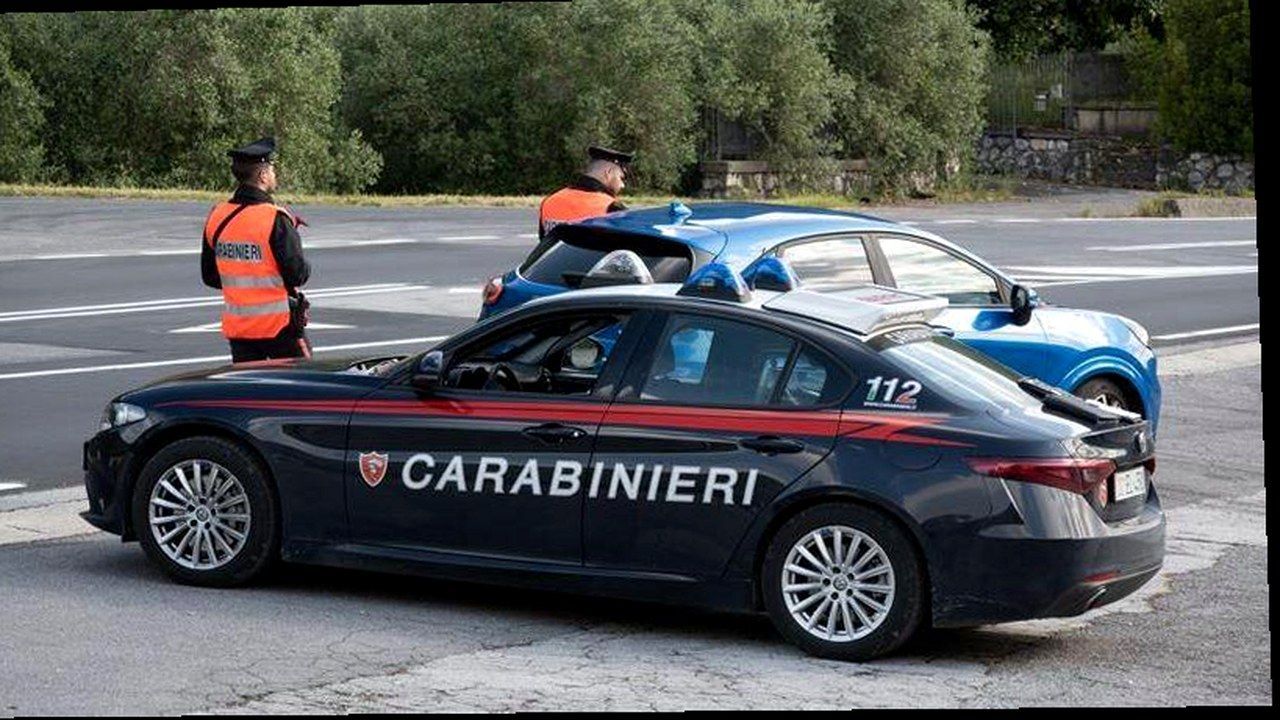 Bagni di Lucca Palleggio: intervento carabinieri dopo truffa a una 90enne, gioielli recuperati