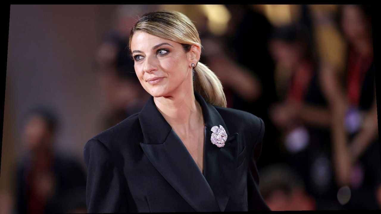 Barbara Ronchi Venezia Brunello Cucinelli spilla diamanti Oasis