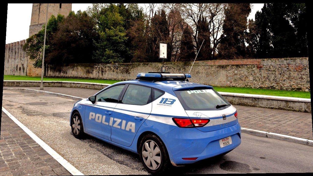Pisa, Volanti e Polizia di Stato — stessa scena di repertorio, nuova angolazione geometrica (nessun volto alterato)