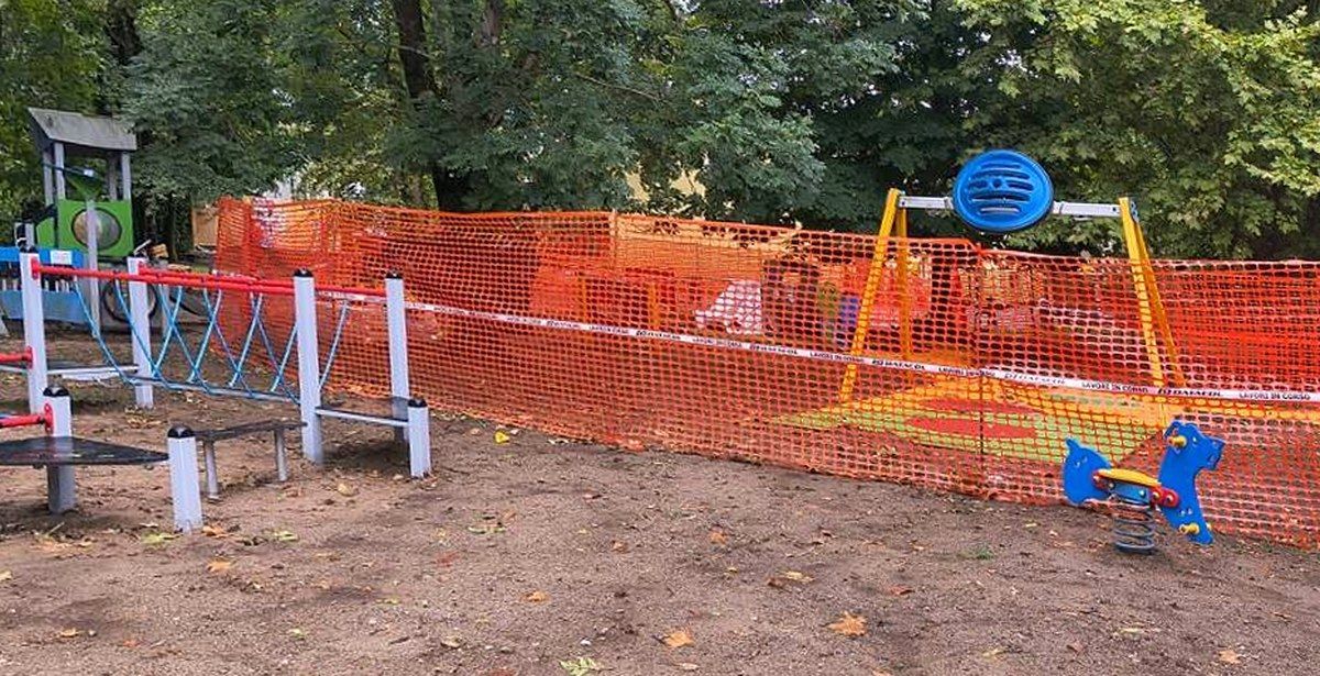 Capannori parco giochi in riqualificazione — stessa scena, nuova angolazione