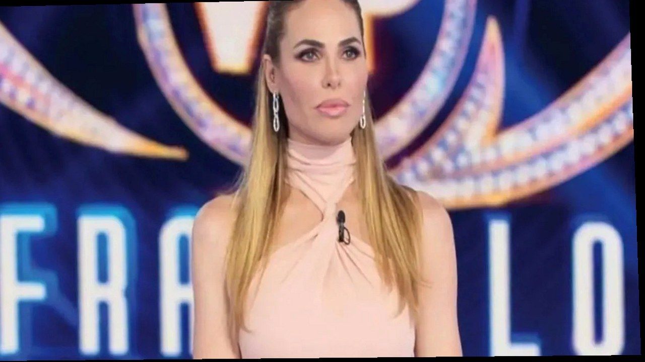 Grande Fratello Vip 2026 — stessa scena della fonte, nuova angolazione e inquadratura (volti invariati)