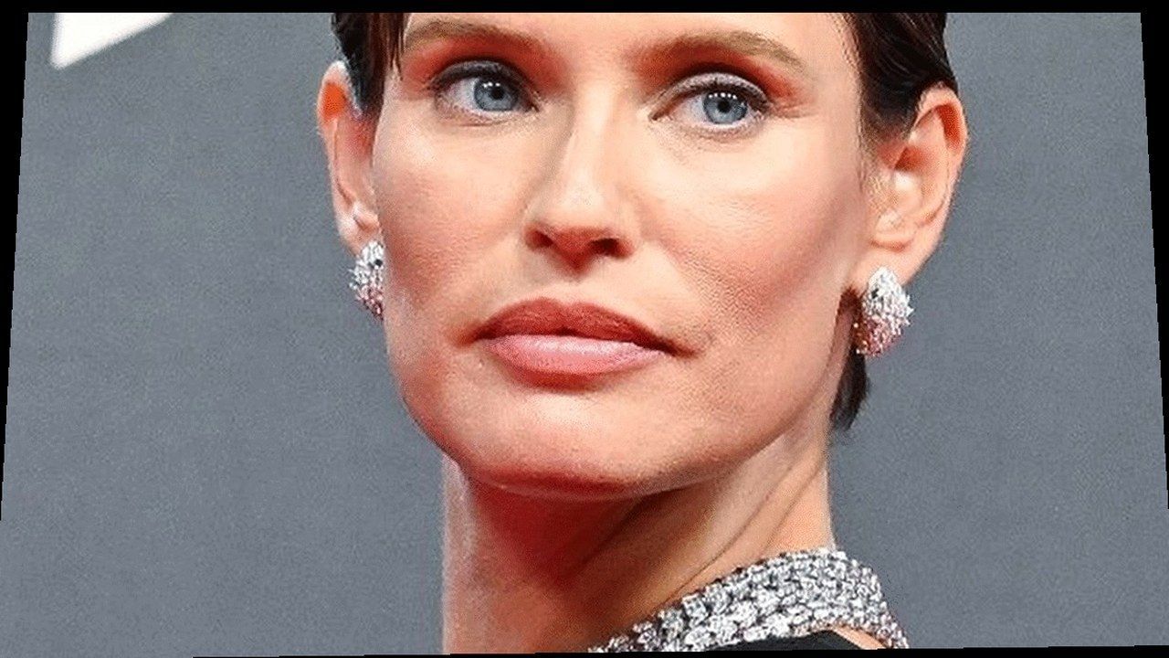 Bianca Balti — cover Bigodino, warp geometrico (volti invariati)