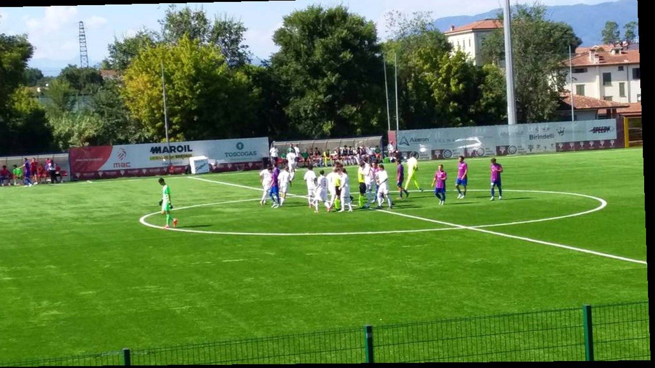 Partita di Serie D Tau Altopascio contro Progresso, azione di gioco