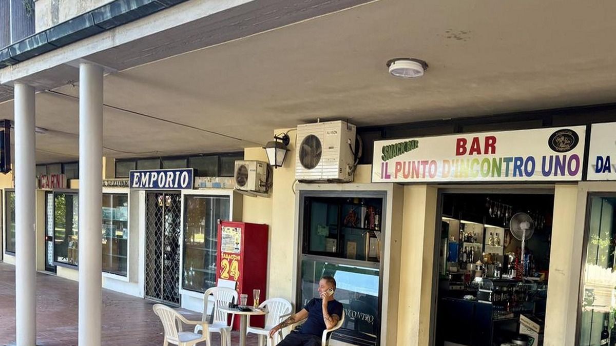 Pontedera, bar Il Punto d'Incontro in via Galimberti — nuova angolazione