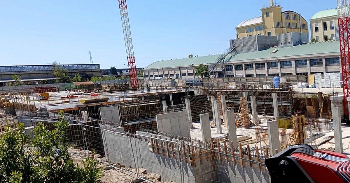 Pisa, cantiere legato agli student hotel e al dibattito sugli affitti