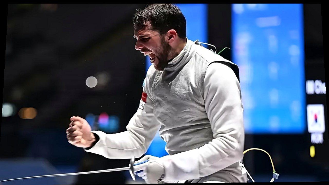 Filippo Macchi festeggiato a Pisa dopo i Mondiali di Hong Kong, inquadratura ricostruita